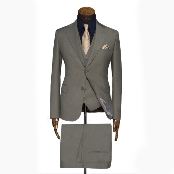 کت و شلوار و ژیله دو دکمه دو چاک یقه انگلیسی آلتین سیامد Siamod